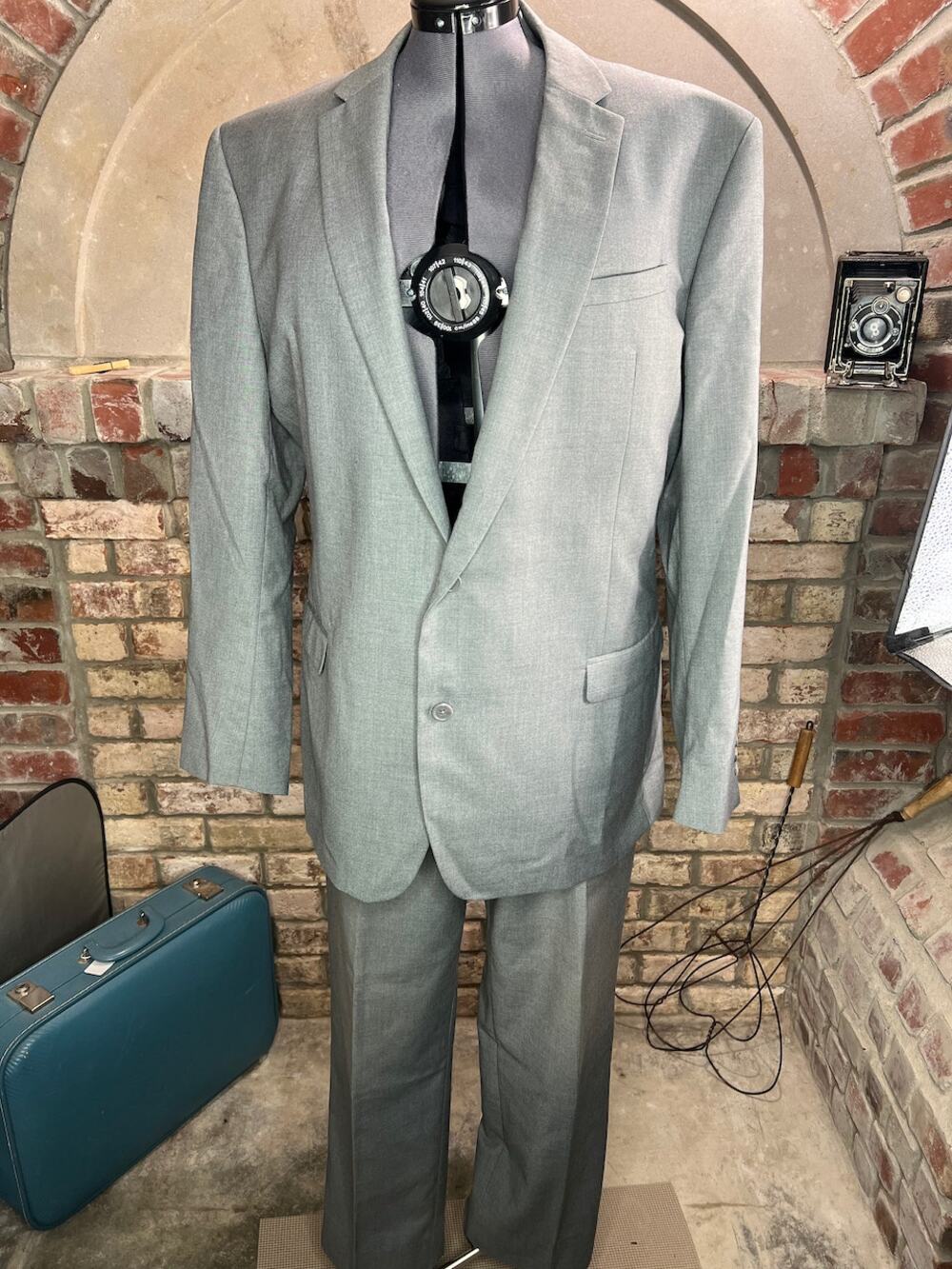 Vitarelli suit gray 48L/42w